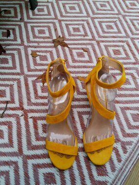 SOLE SOCIETY SIZE 8 GREAT CONDITION